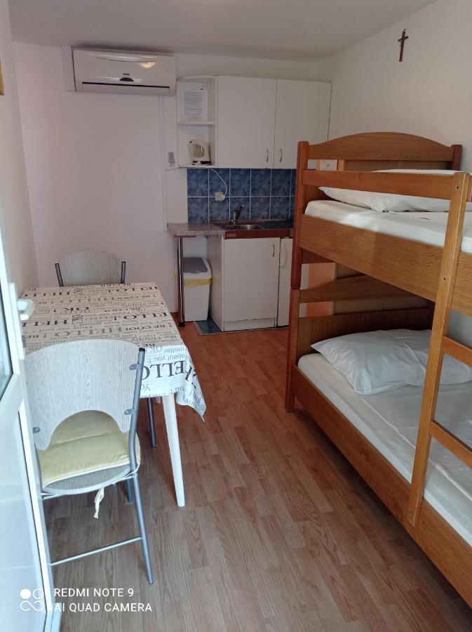 Apartments Mihovil Omiš Exterior foto