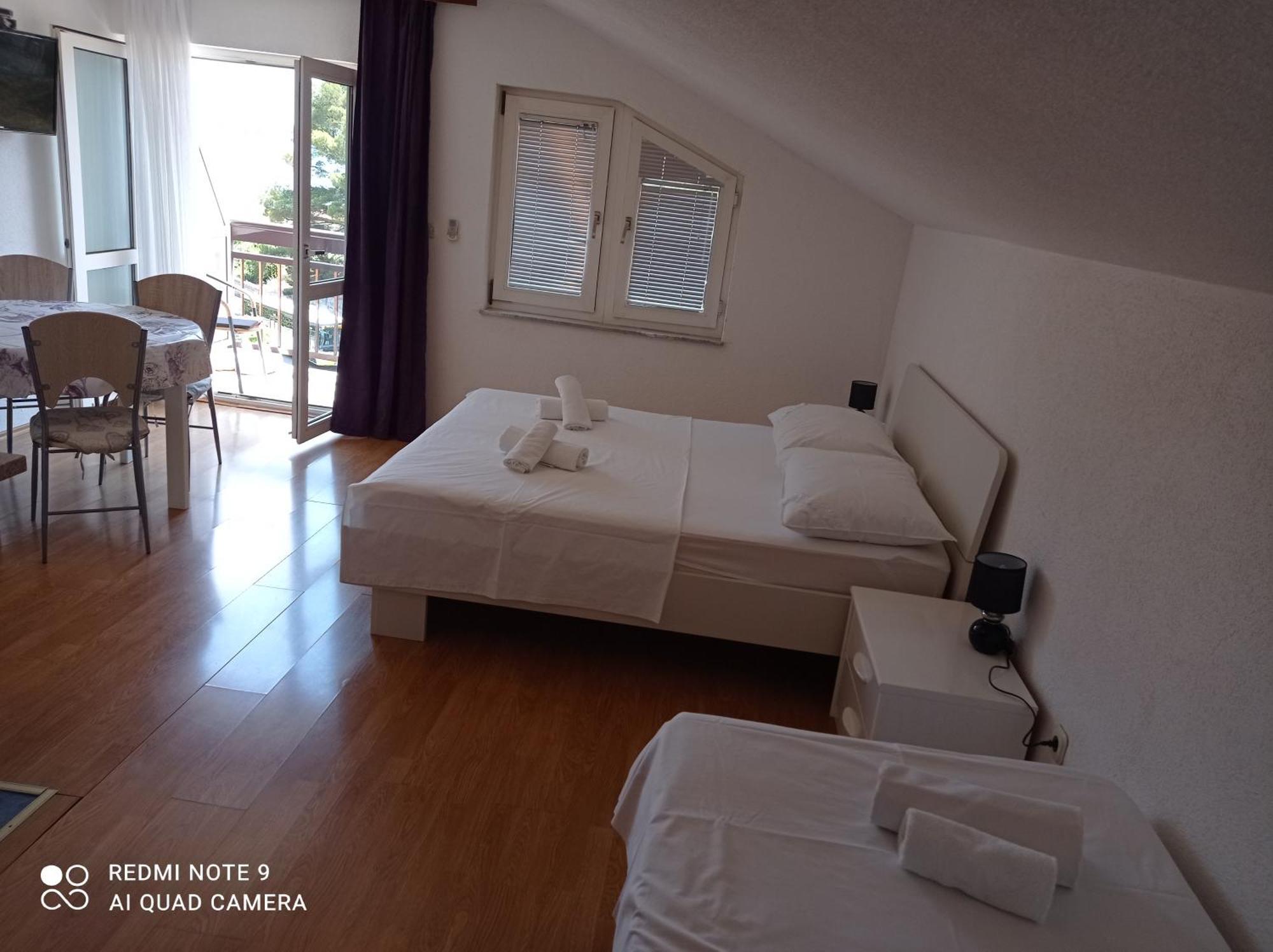 Apartments Mihovil Omiš Habitación foto