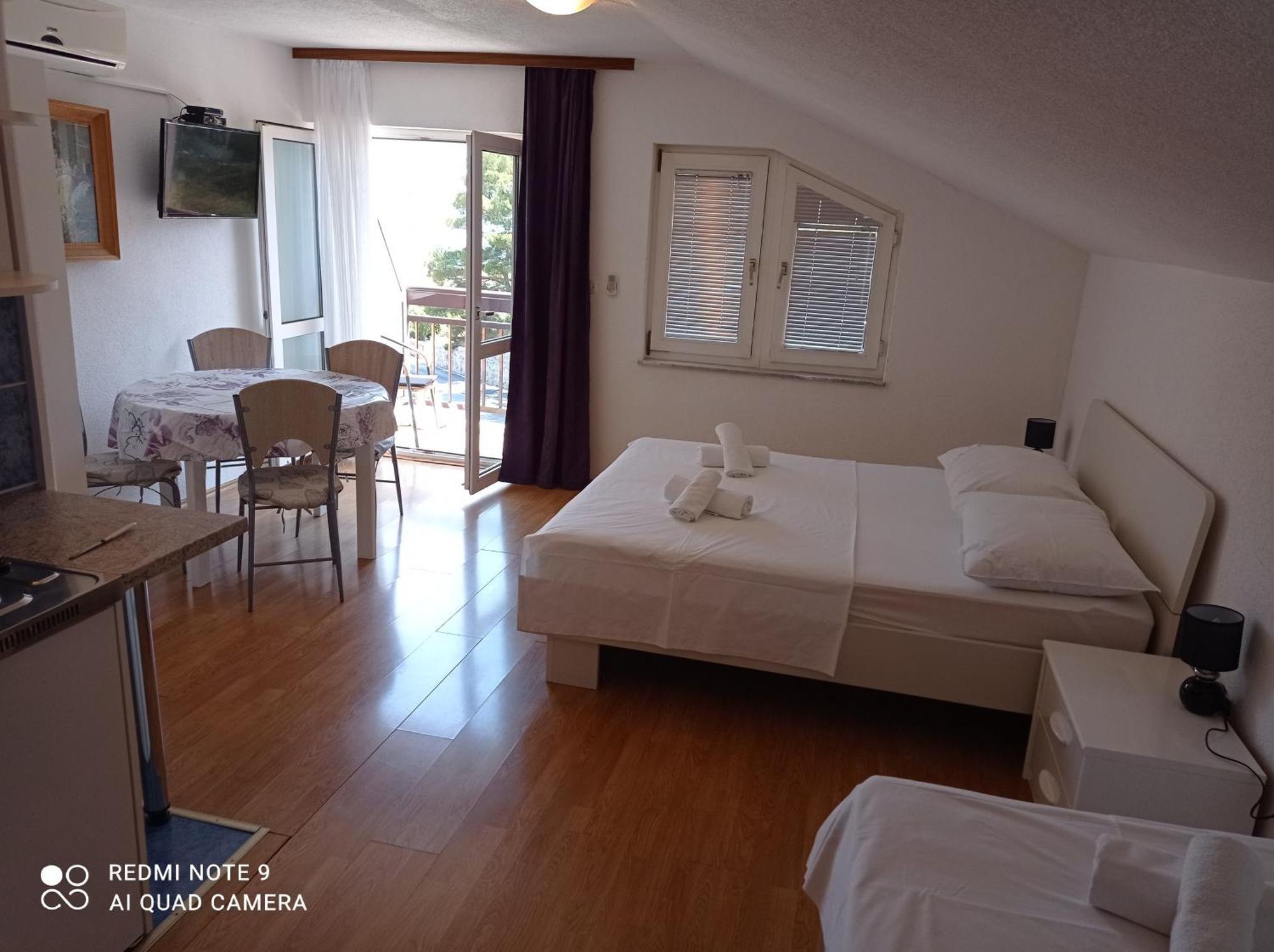 Apartments Mihovil Omiš Habitación foto